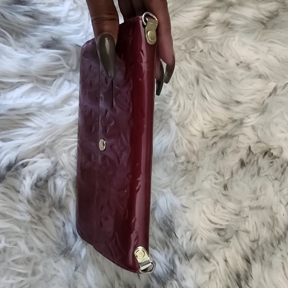 Authentic Louis Vuitton Long Vernis Sarah wallet - Picture 6 of 16